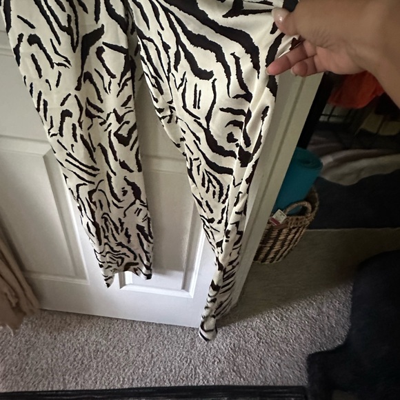 Zebra print jumpsuit - Picture 3 of 3